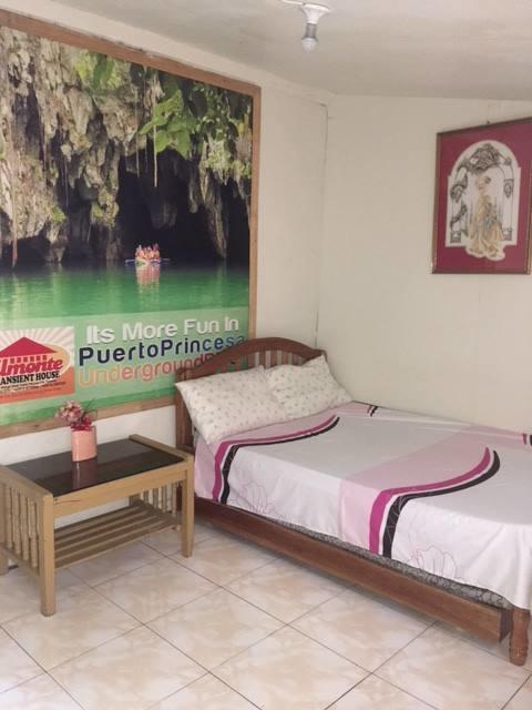 Almonte Transient Hostel Puerto Princesa Exterior photo