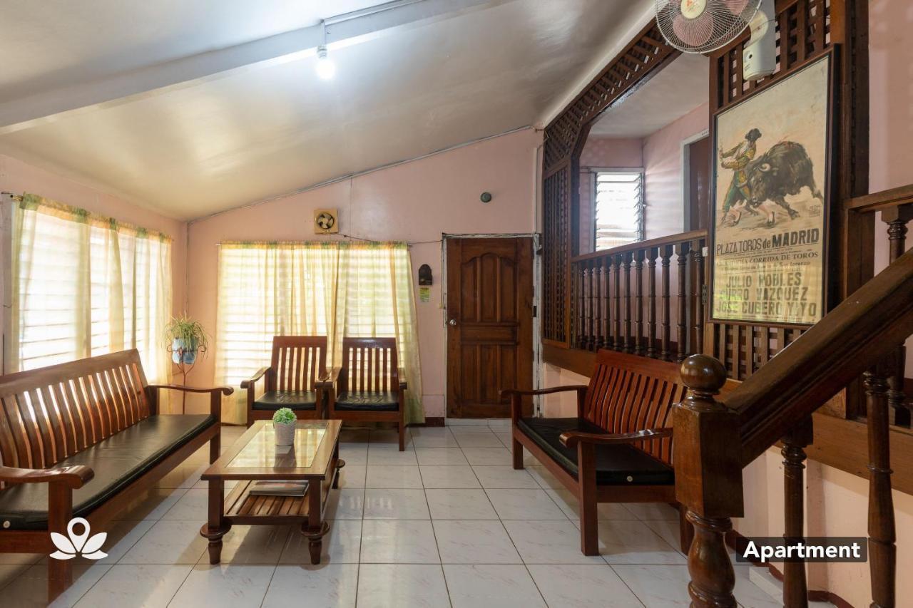 Almonte Transient Hostel Puerto Princesa Exterior photo